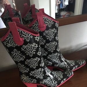 Cowboy boot style rain boots
